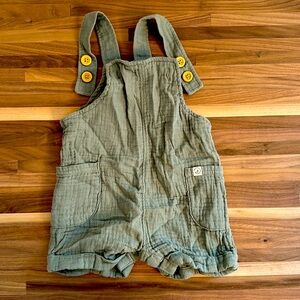 Carter’s little planet organic gauze, cotton, short overalls. Size 6 months.